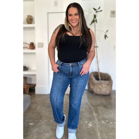 NWT 💙Judy Blue Front Seam Detail, High Waist Straight Jeans, Cuffed, Flattering - Picture 4 of 10